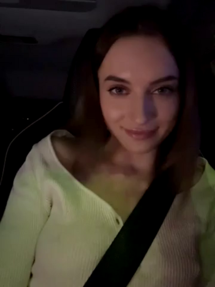 -AngelAri-