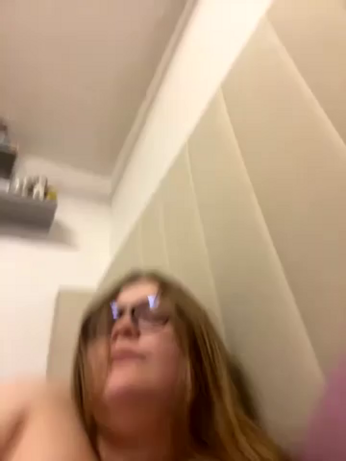 YoungHornyBritishGirl