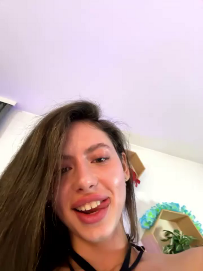 Ellzaa_