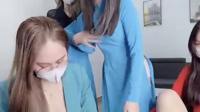 Mono-Stewardesss