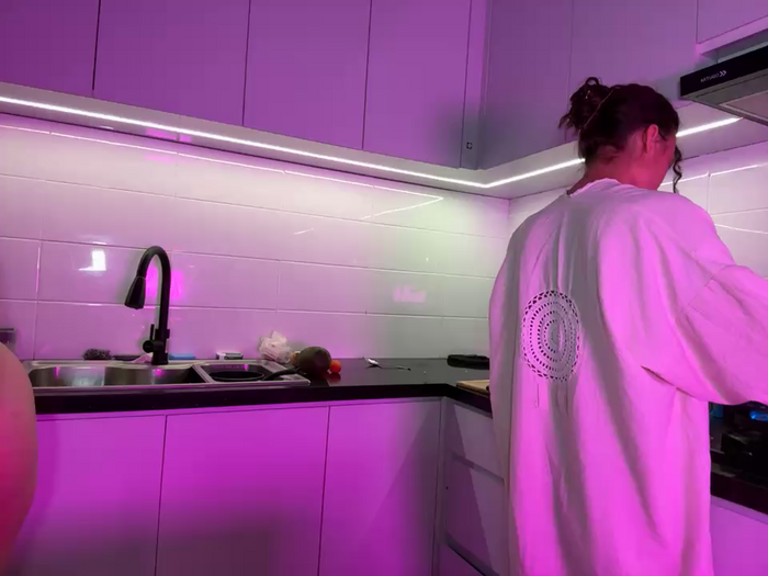 rebeka_vaynona