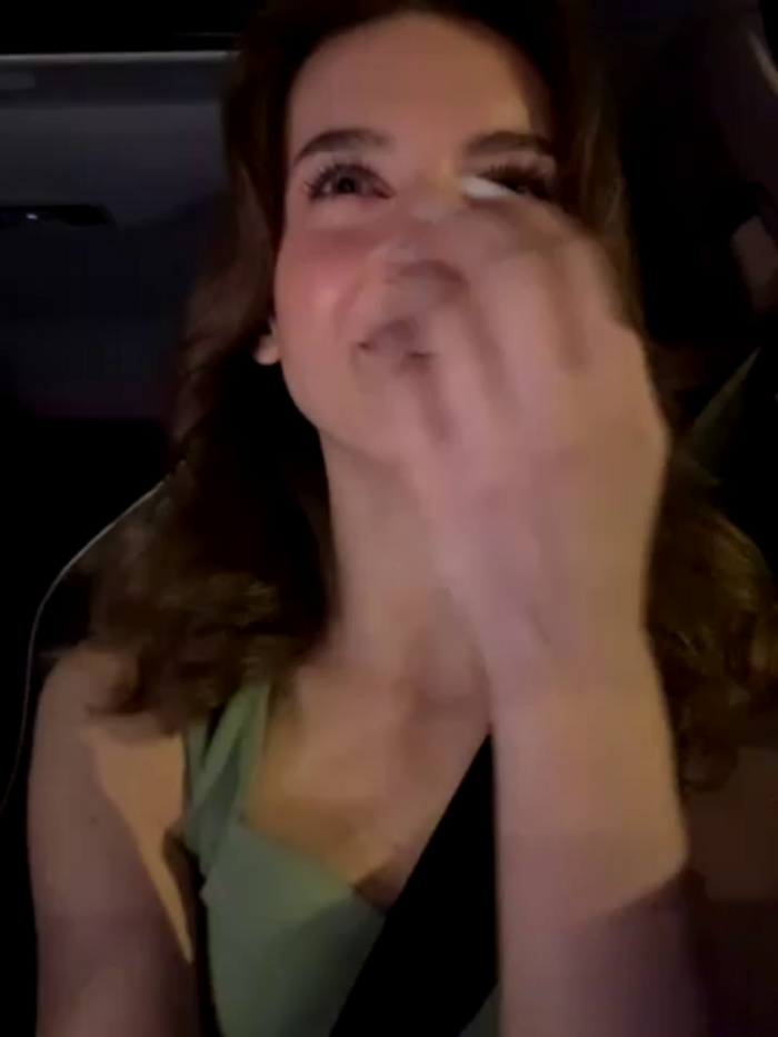 -AngelAri-