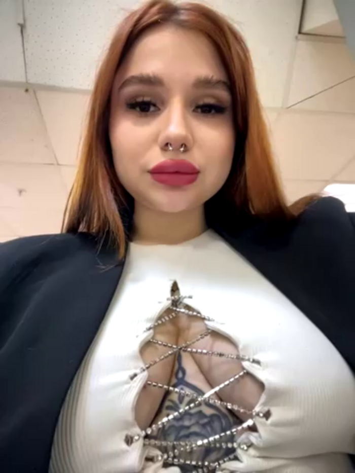 KarinHorny