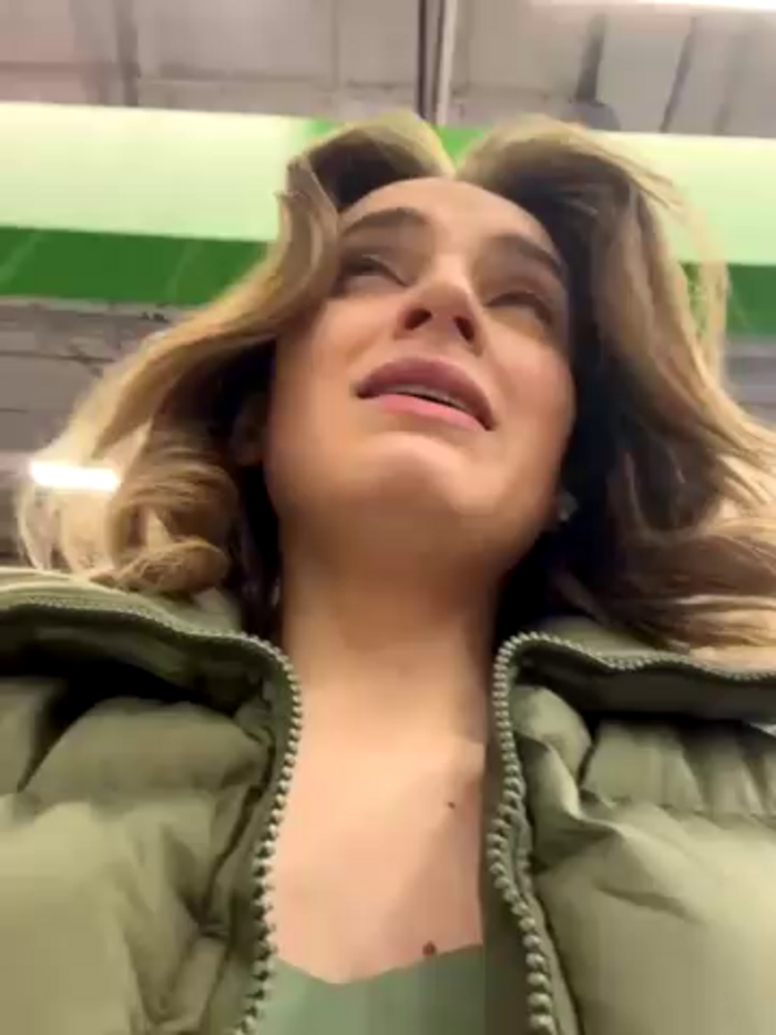 -AngelAri-