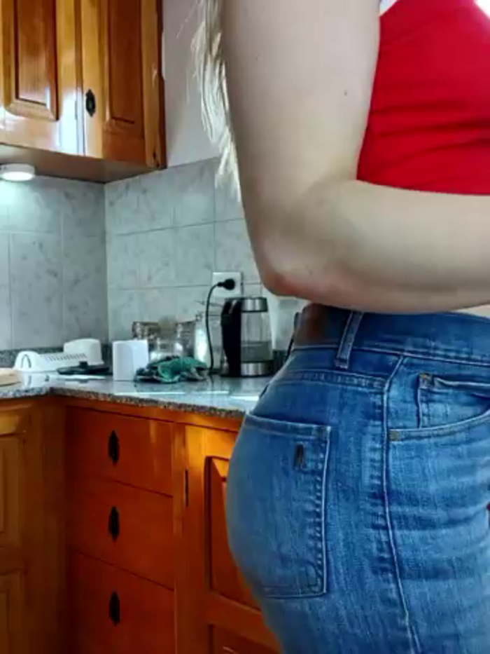 Elnonoykeila77