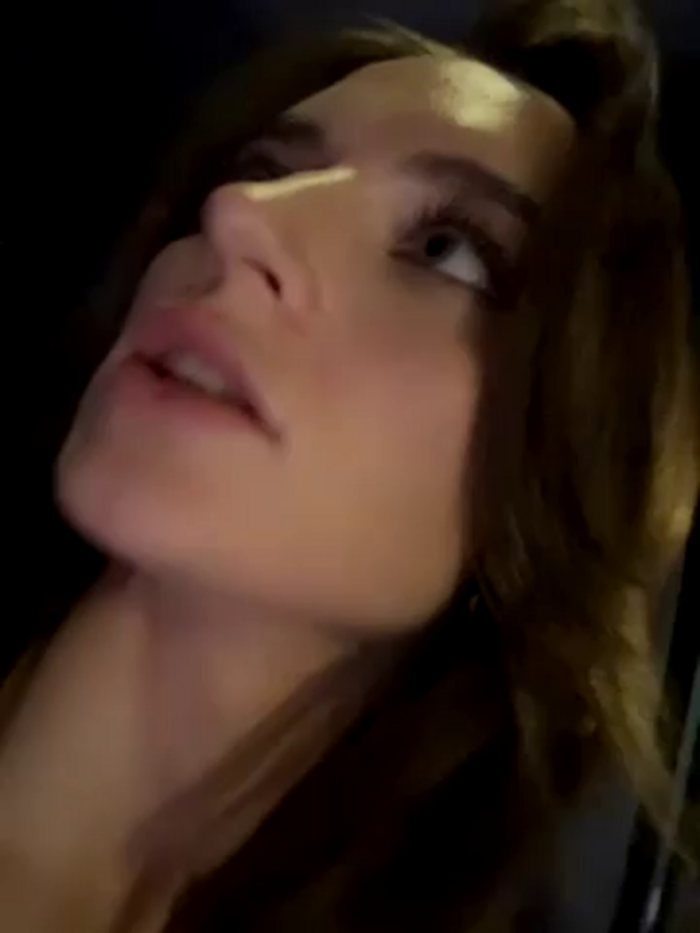 -AngelAri-