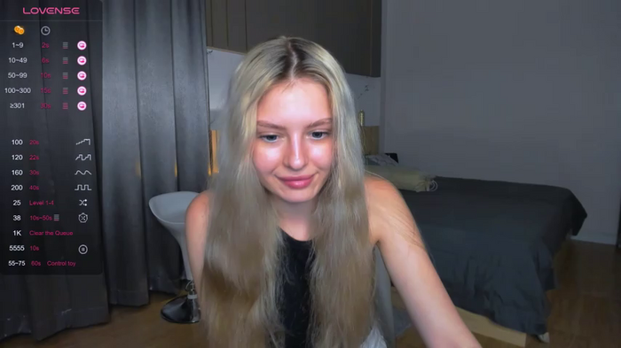 Nensi_blond