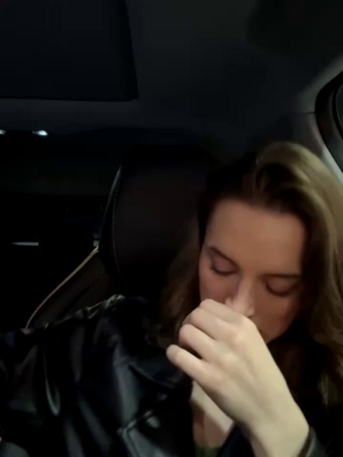 -AngelAri-