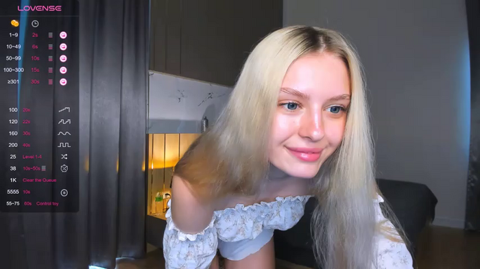 Nensi_blond