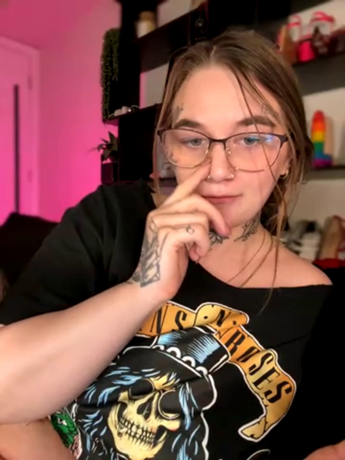 chloetease