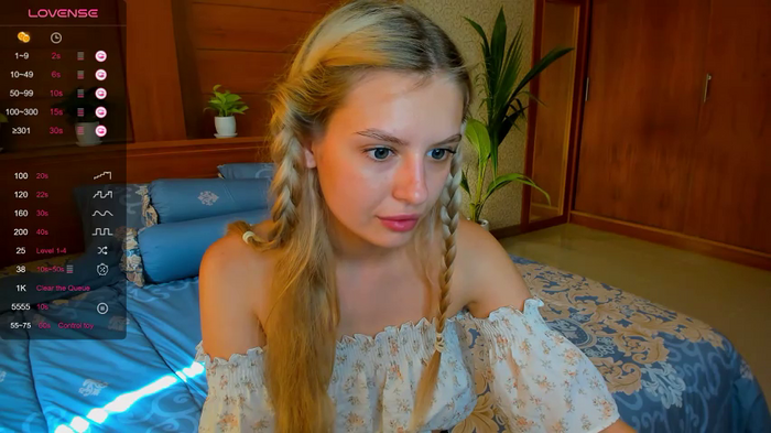 Nensi_blond