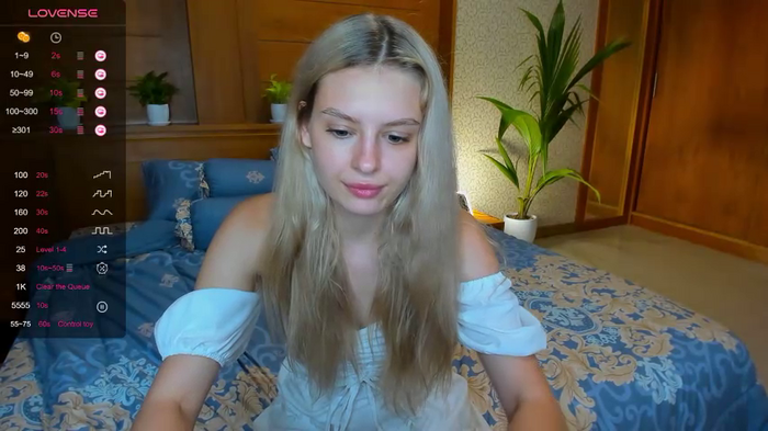 Nensi_blond