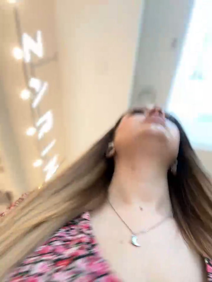 Teya_moon_