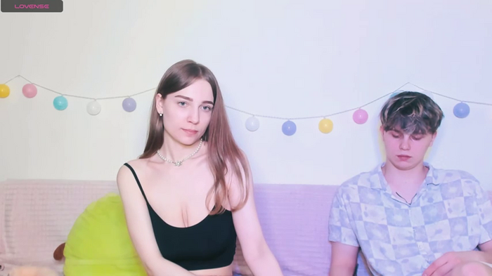 Emily_and_Ilumi