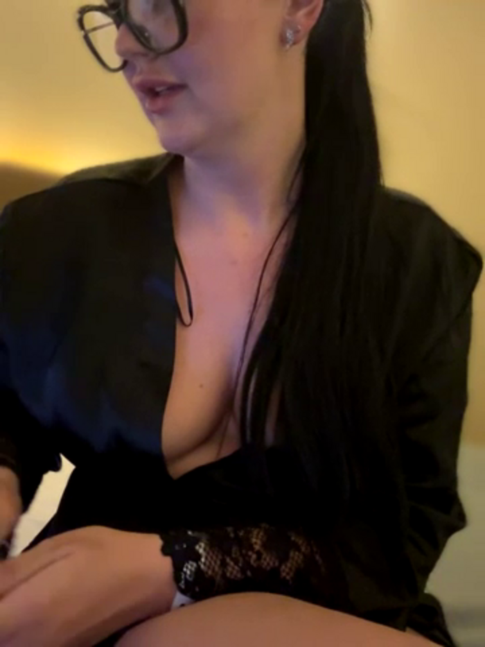 Young_hot_mom