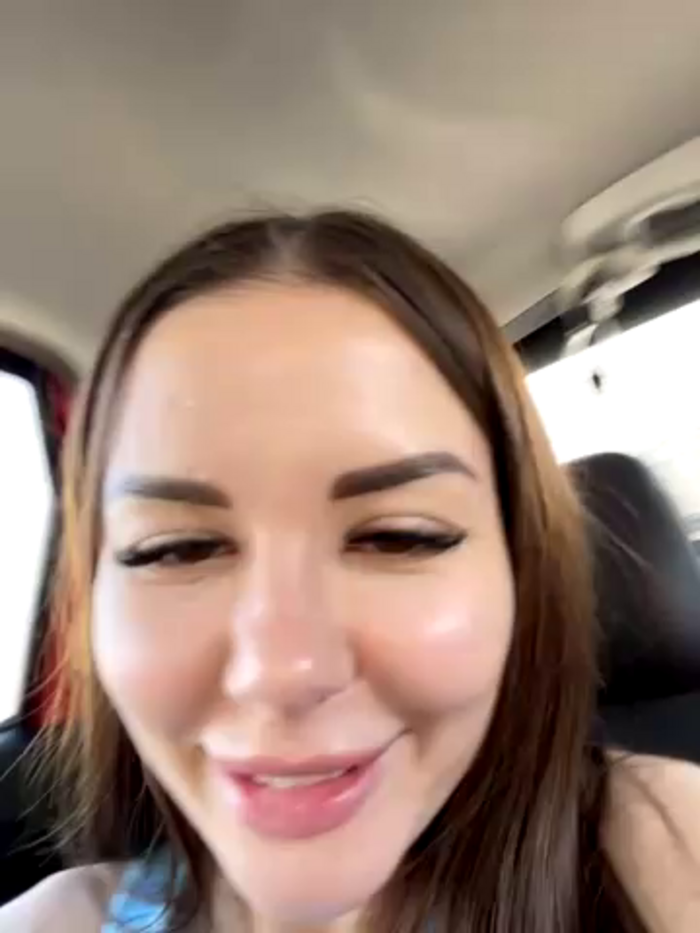 Alina_Vibe_Me