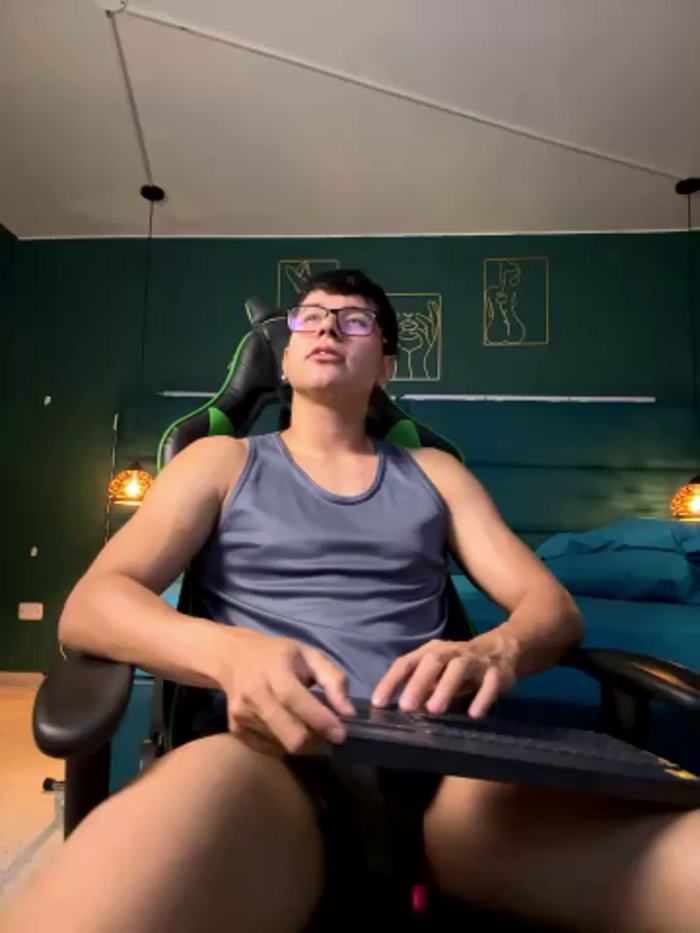 yoshallure