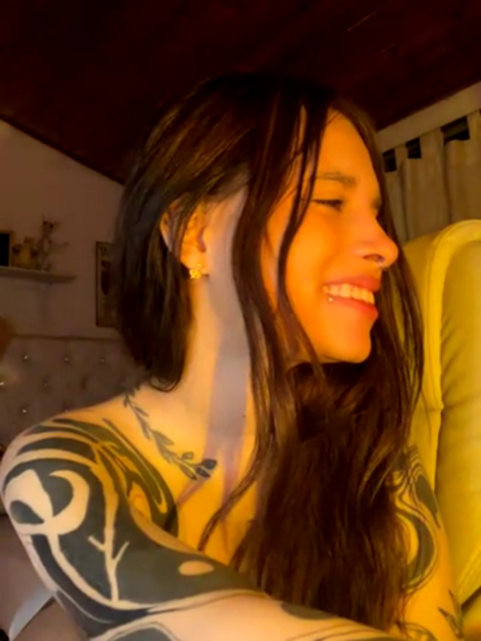 alessia_iris19