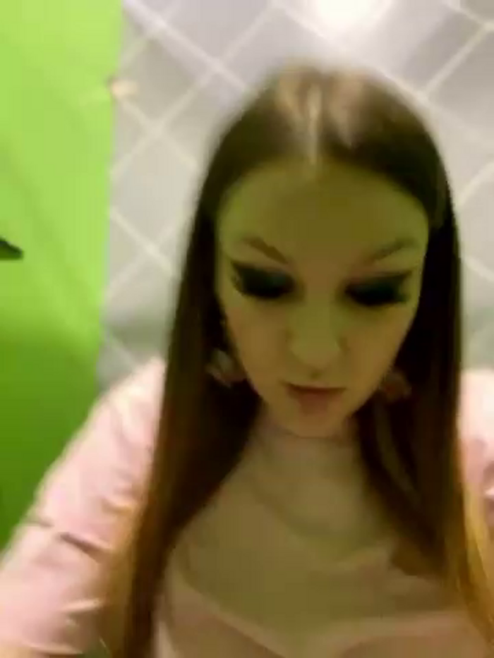 Teya_moon_