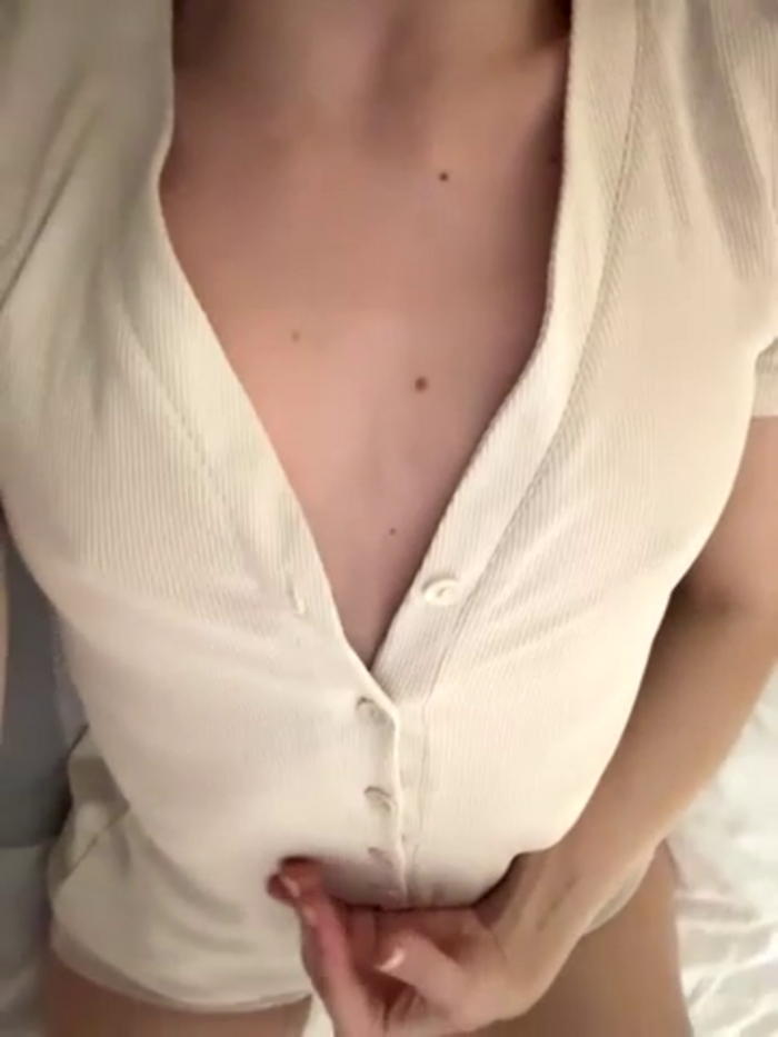 -AngelAri-