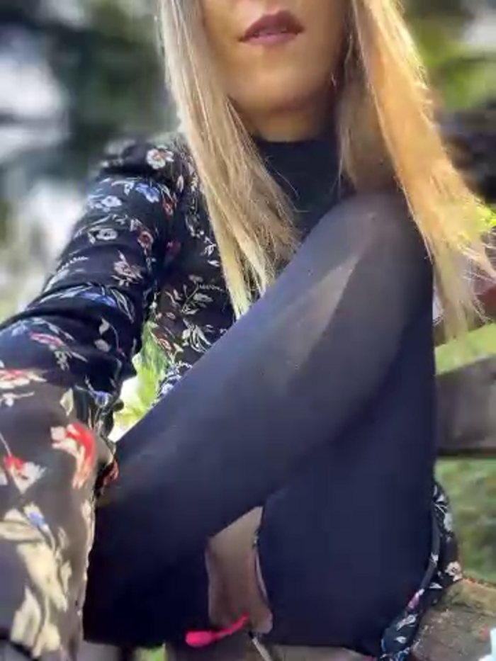 Risky_girl23