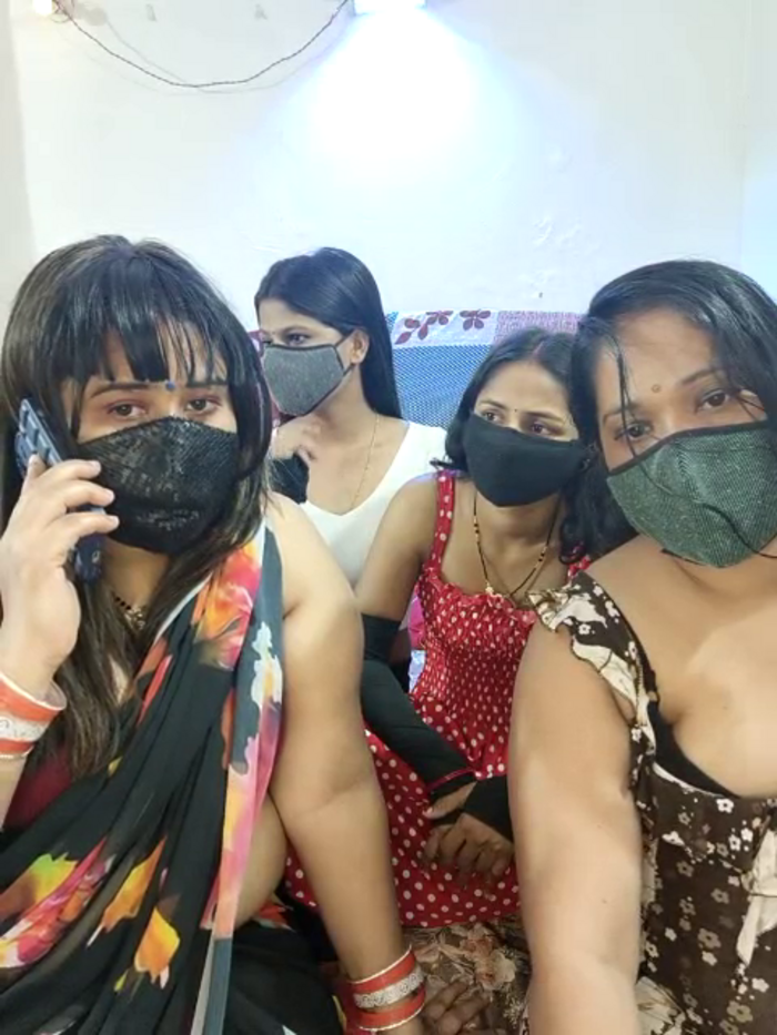 Indian_hotmilfs