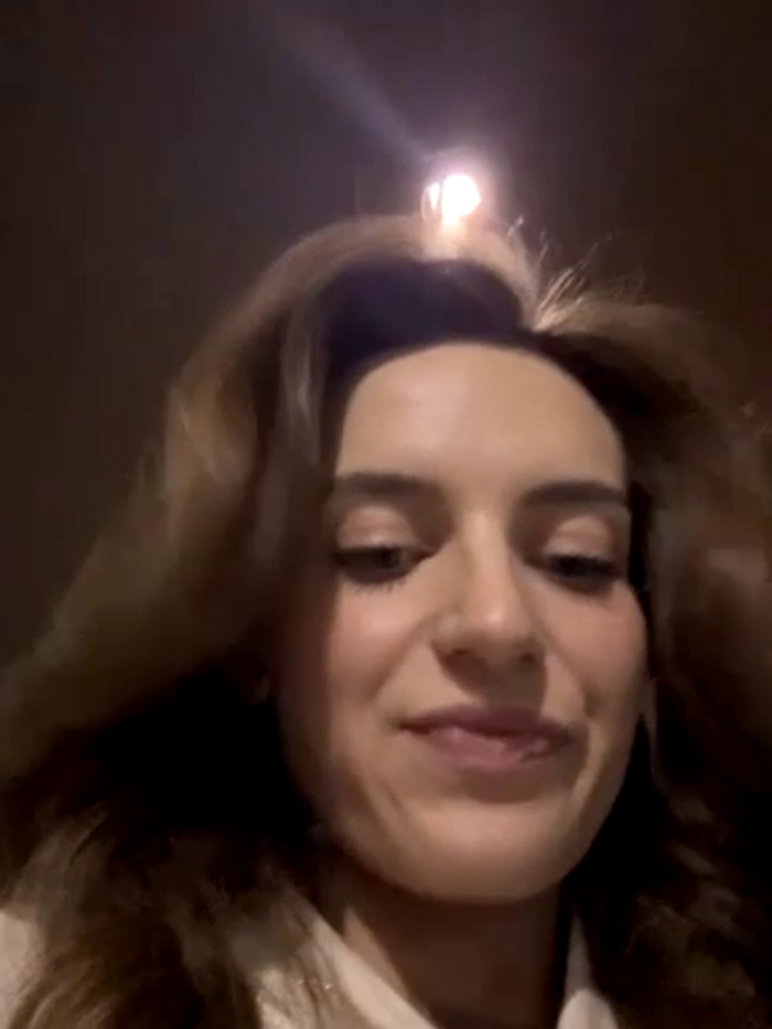 -AngelAri-