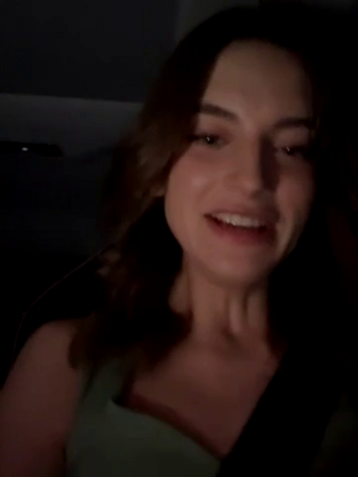 -AngelAri-
