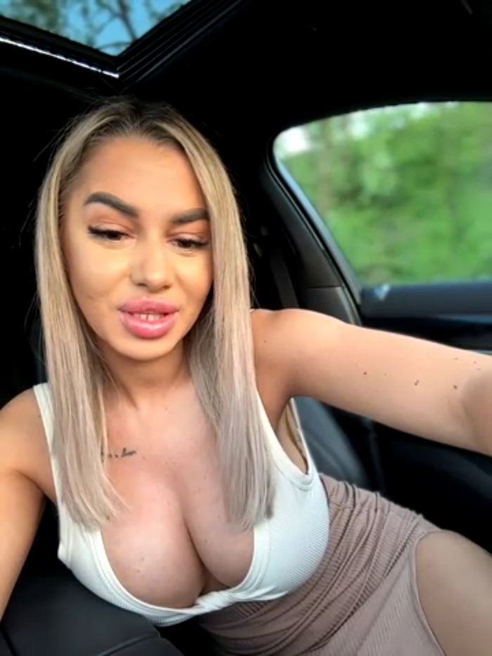 KirstieVegas