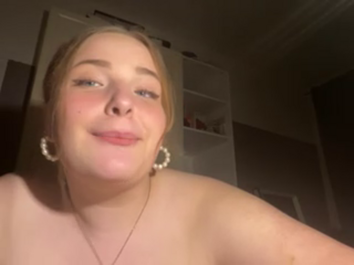 Sophiaaaksh