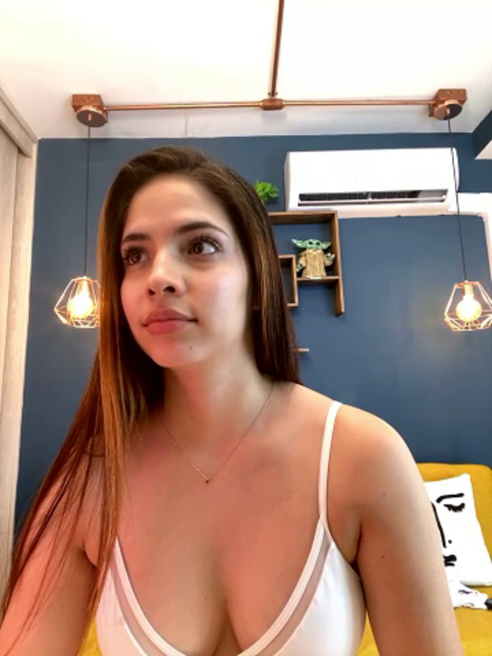 Zoe_Bae