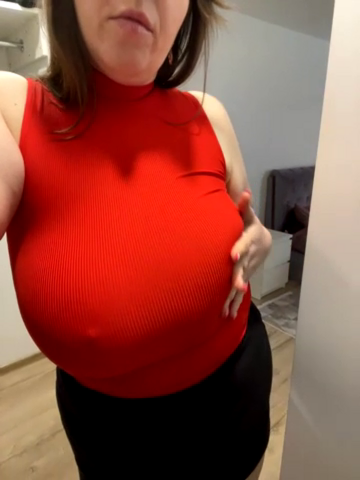 _hot_mommy_2