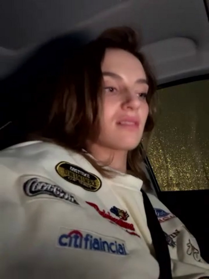 -AngelAri-