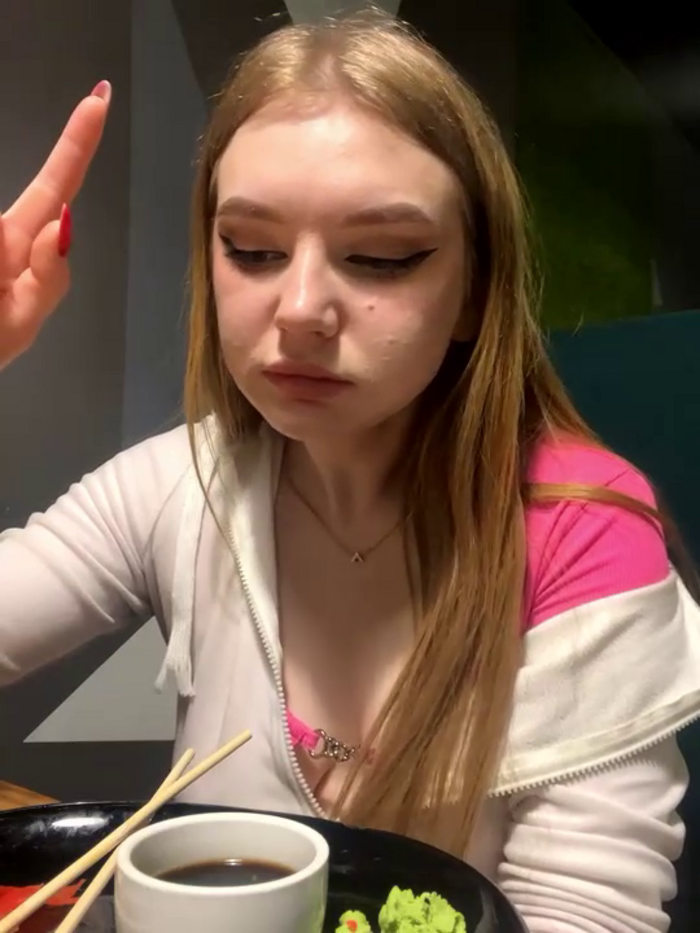 AmmyHot