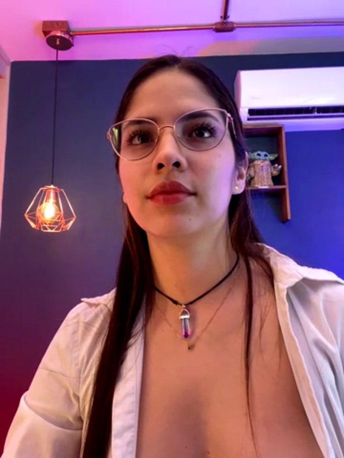 Zoe_Bae