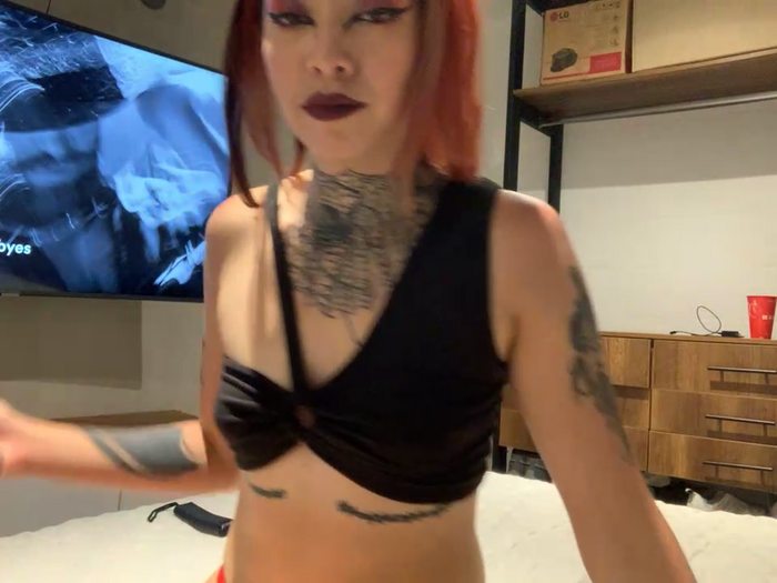 MIA_CUUTE-