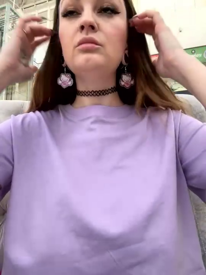 Teya_moon_