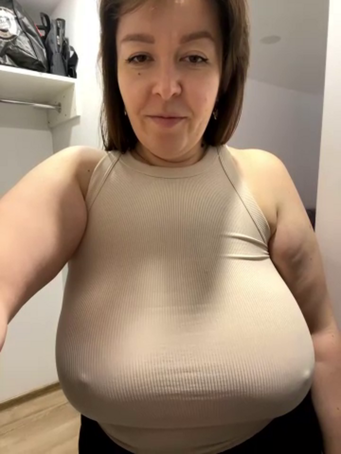 _hot_mommy_2