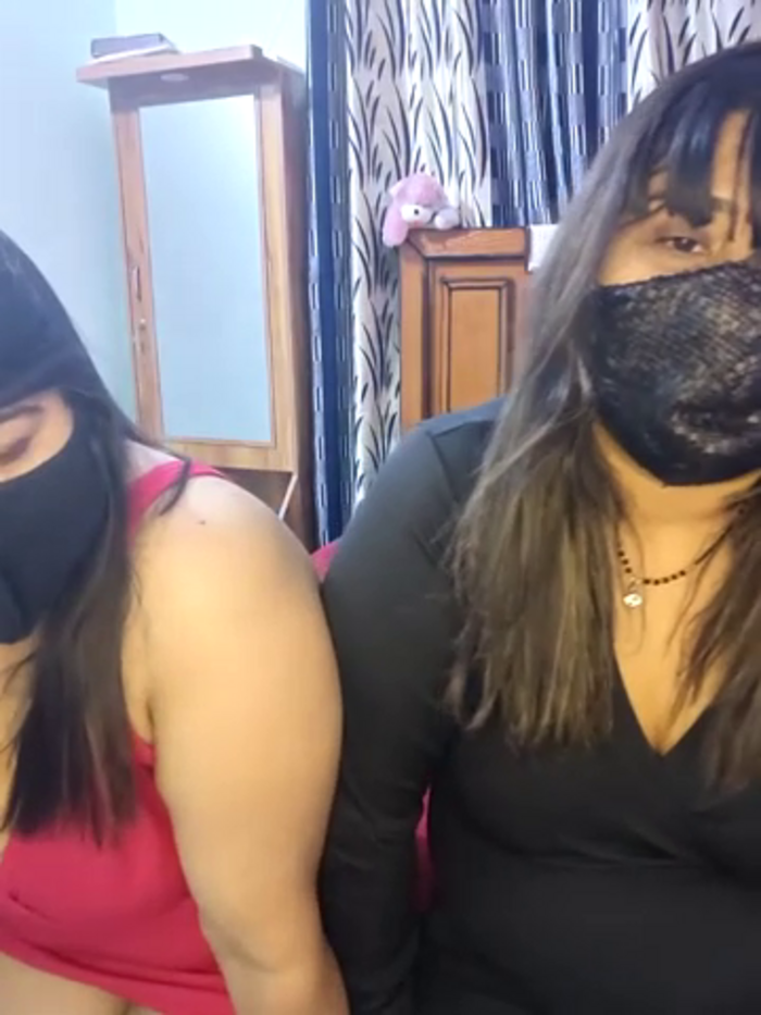 Indian_hotmilfs