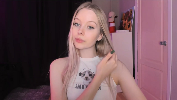 MiaDavis21
