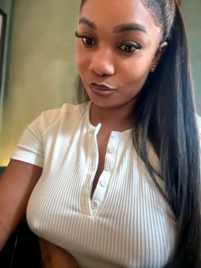 __Nessa__