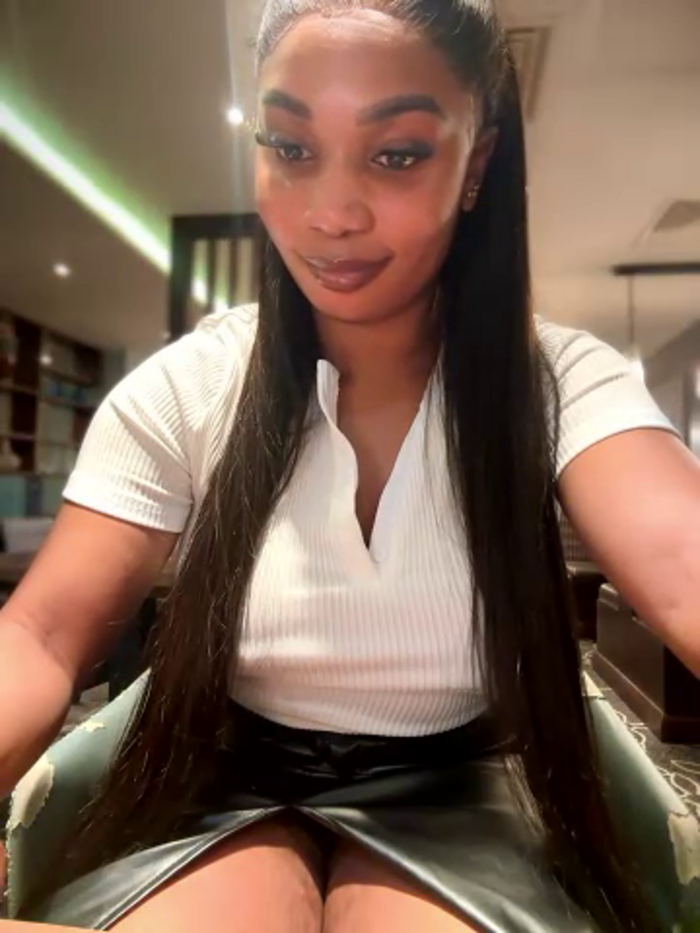 __Nessa__