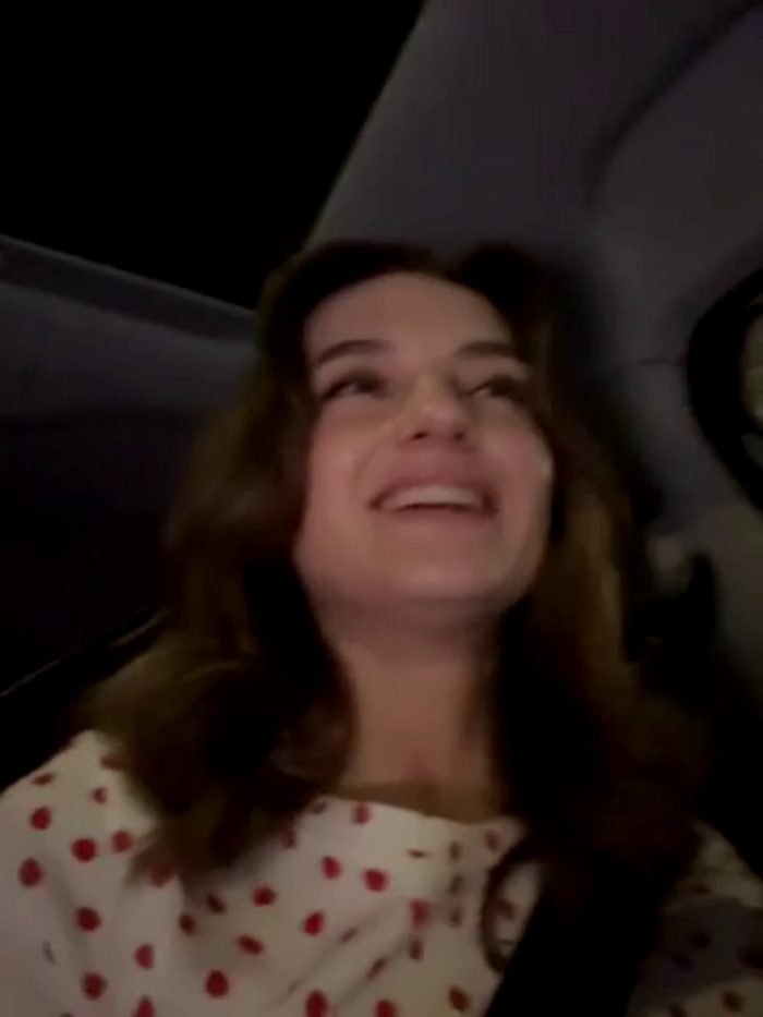 -AngelAri-