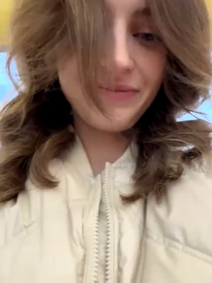 -AngelAri-