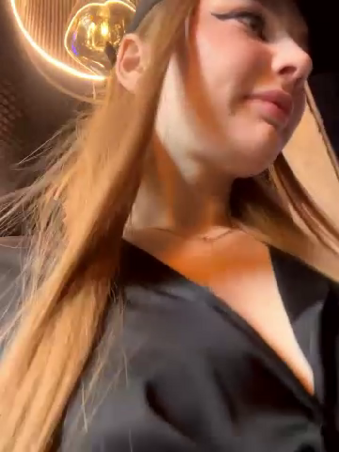 AmmyHot