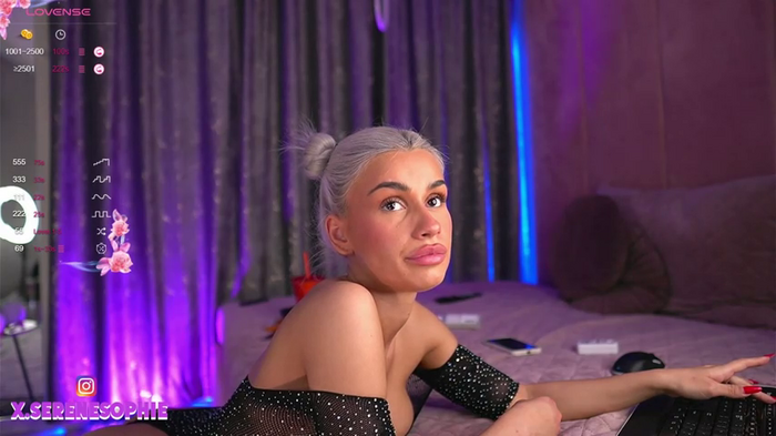 Serene_Sophiex