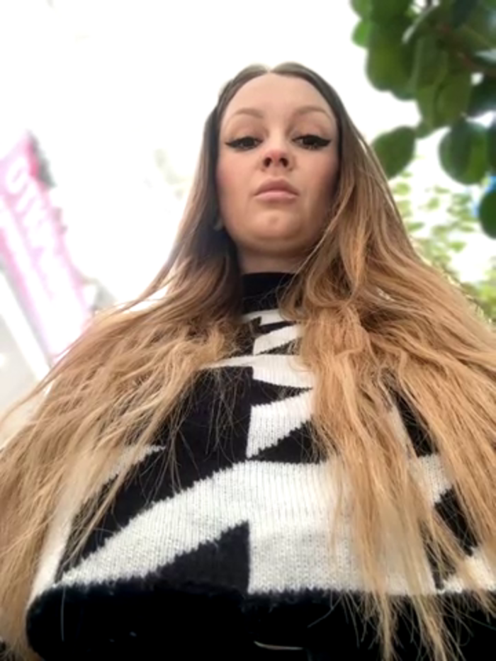 Teya_moon_