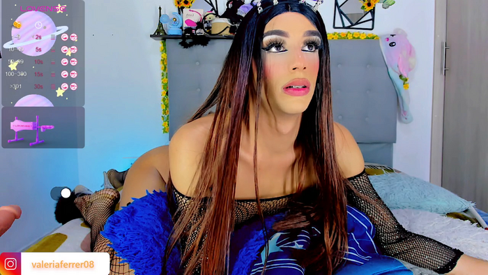 valeria_hotx