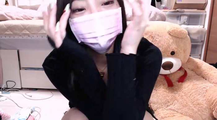 _chanMOMO_