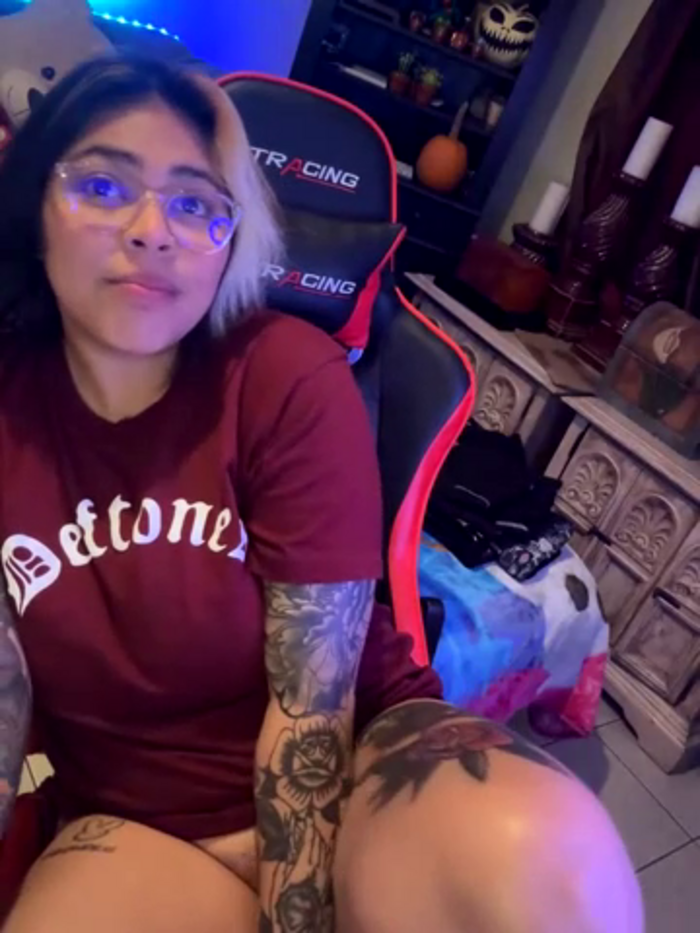 miacanela_xo